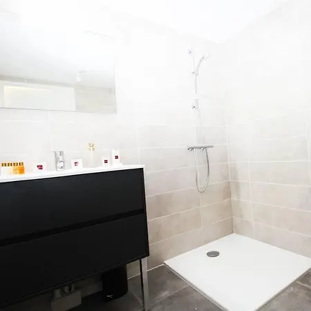 Apartment Jardin Secret Yourhosthelper